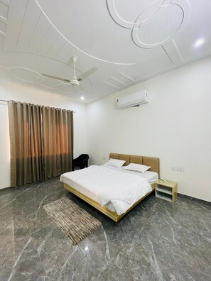 Deluxe Room, Balcony, Mountain View | Desk, laptop workspace, free WiFi - THE HILL VIEW - SWIMMING POOL & RESORT (Amer)