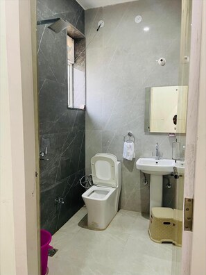 Bathroom - THE HILL VIEW - SWIMMING POOL & RESORT (Amer)