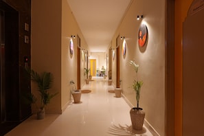 Living area - Sai Veda Wellness by YANA Healthcare (Rishikesh)