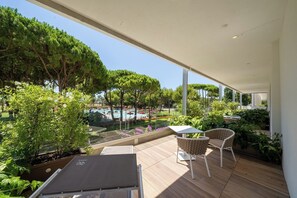 Premium Double Room (Vista Mare) | Terrace/patio