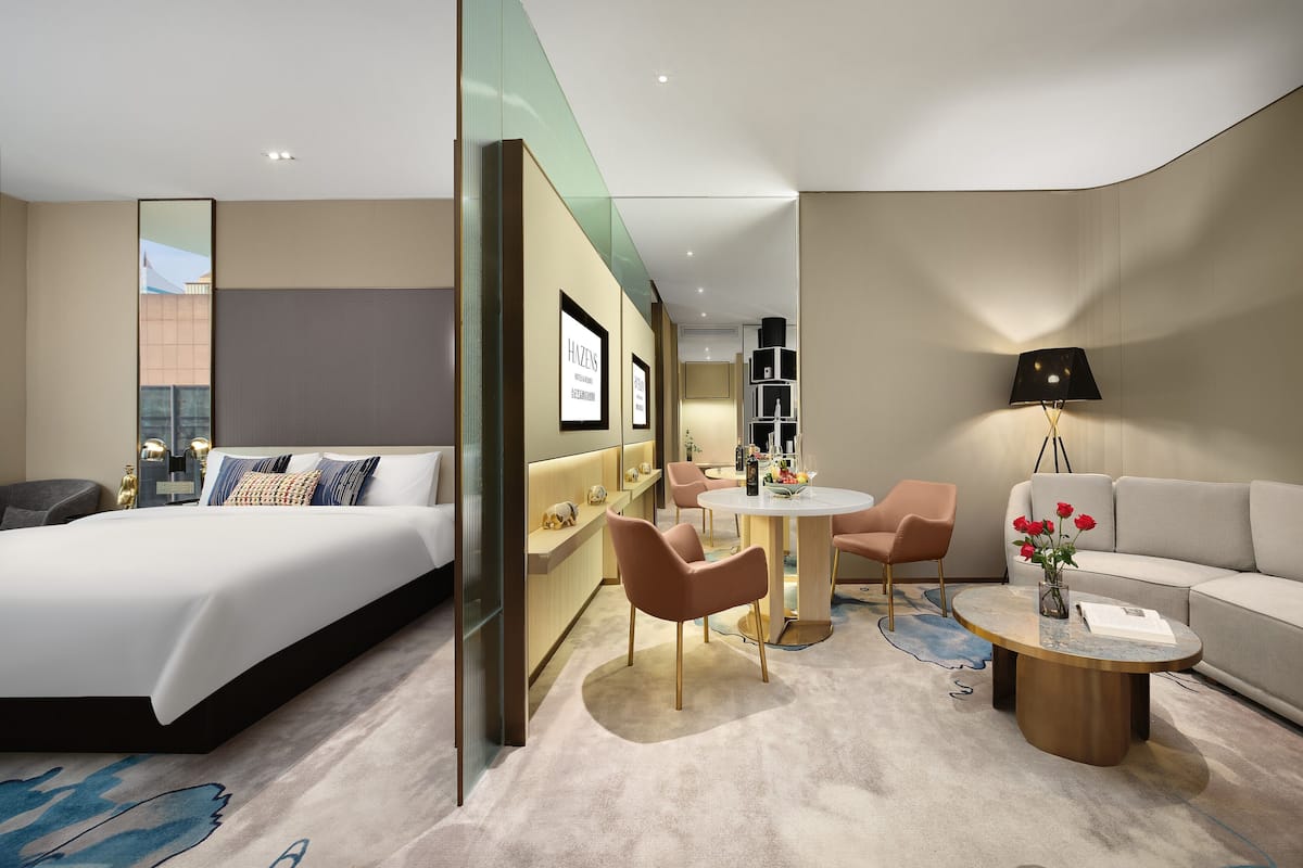 Luxury Suite