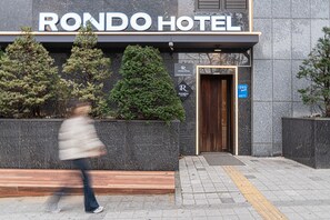 Front of property - Guwol Hotel Rondo (Incheon)