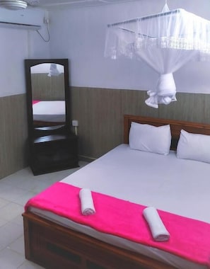 Deluxe Double Room | Langsir/tirai gelap terus, kalis bunyi, cadar katil 