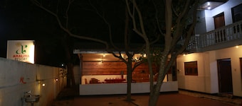 New Araliya Resort