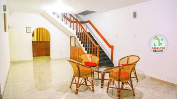 Mặt tiền nơi lưu trú