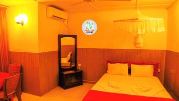 Phòng đôi Deluxe | Màn/rèm cản sáng, phòng cách âm, bộ trải giường