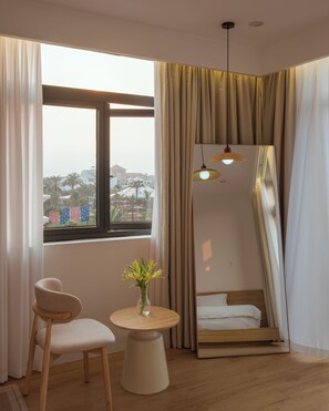 Deluxe Room, Balcony - Homestay & Hotel Concept Maison (Dong Ha)