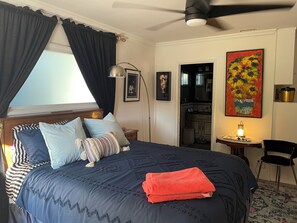 3 bedrooms, iron/ironing board, WiFi, bed sheets - Southern California House~3 Bedrooms~Disneyland 3 ml~Pool (Santa Ana)