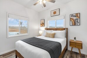 4 bedrooms, iron/ironing board, free WiFi, bed sheets - Pool, Spa, Pickleball & Piano | Near Pioneertown | Harmony House by AvantStay (Yucca Valley)
