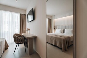 Minibar, free WiFi, bed sheets - Golden Coast Suites (Zakynthos)