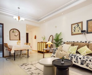 Superior Suite, Kitchen, Partial Ocean View - Su Man Designer River View Hotel (Chongqing)