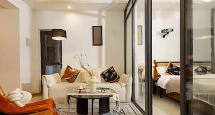 Su Man Designer River View Hotel