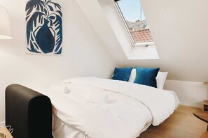 1 chambre, fer et planche à repasser, lit parapluie, Wi-Fi