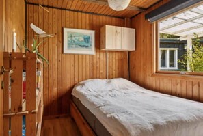 2 bedrooms, free WiFi