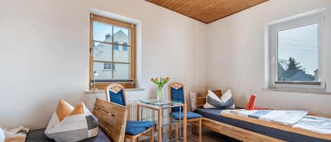 1 bedroom, free WiFi, bed sheets