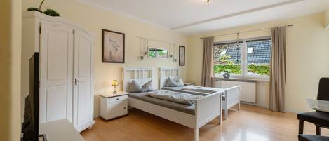 1 غرفة نوم ومكواة/لوح كي وواي فاي مجانًا وملاءات أسرّة