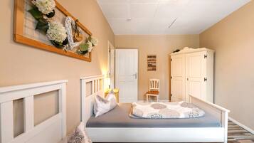 4 Schlafzimmer, Bügeleisen/Bügelbrett, kostenloses WLAN, Bettwäsche