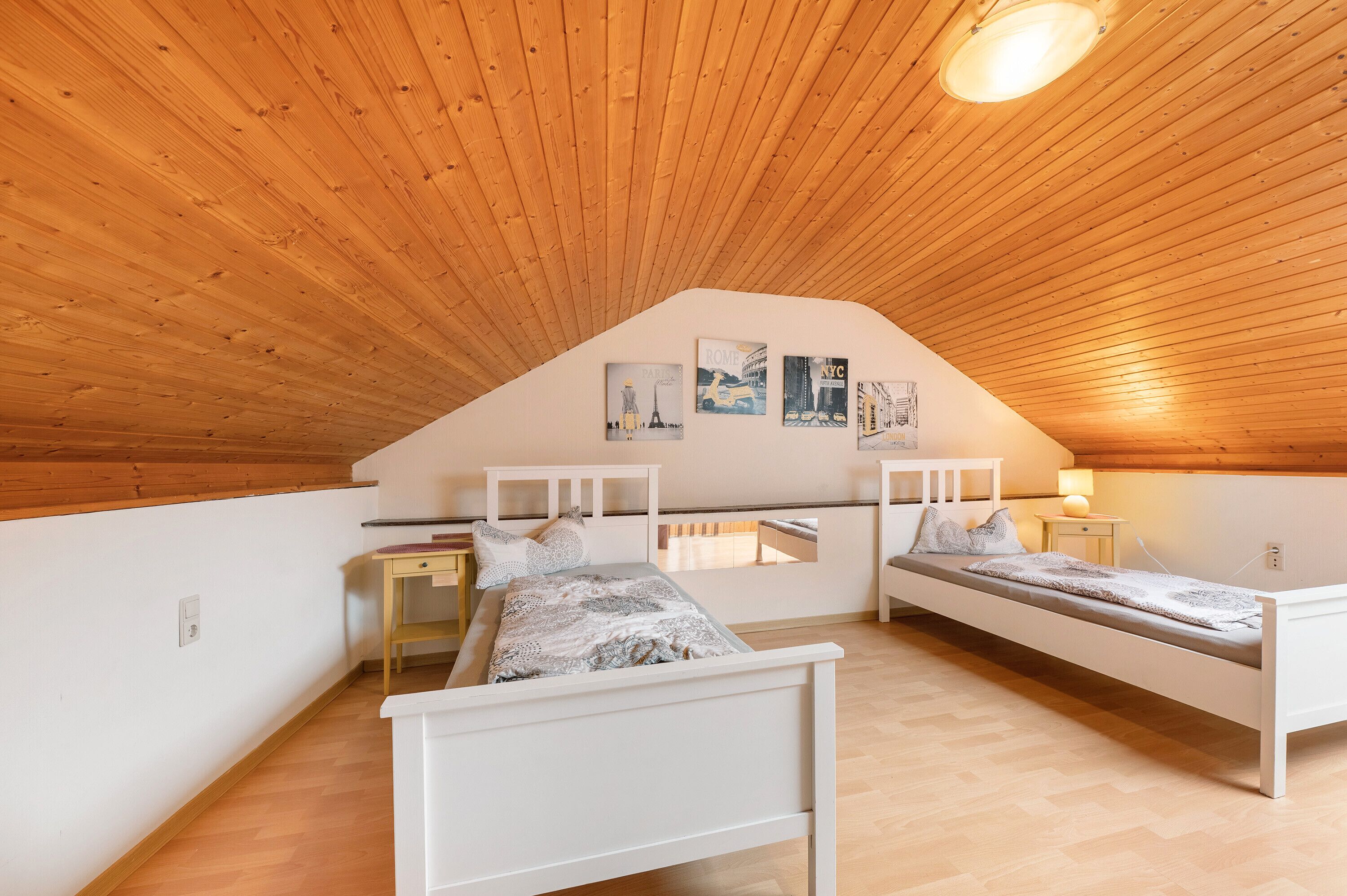 4 Schlafzimmer, Bügeleisen/Bügelbrett, kostenloses WLAN, Bettwäsche