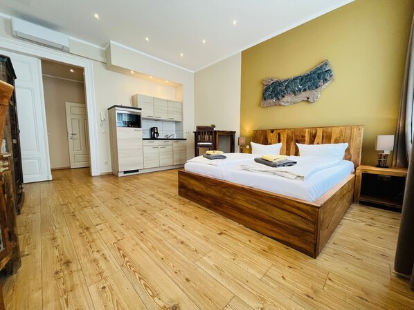 Studio | Living area | 40-inch LED TV with satellite channels