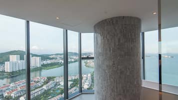 Apartment, 2 Bedrooms, Sea View, Beachfront | Bathroom | Free toiletries, hair dryer, bathrobes, slippers