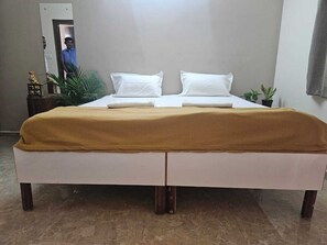 Standard Double Room | Laptop workspace, free WiFi - Anvik stays (Bengaluru)