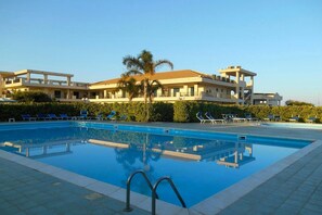 Pool - Studio in Scoglitti, Sizilien (Scoglitti)