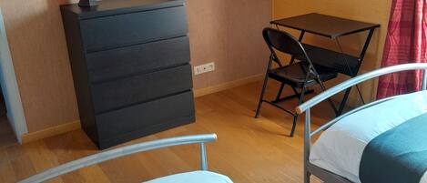 Habitación clásica con 2 camas individuales | Wifi gratis