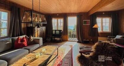 Original Olympic cabin ski in/out Hafjell