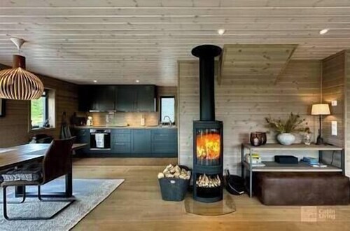 High standard cabin at Sjusjøen - sauna, hot tub & ski trails right outside