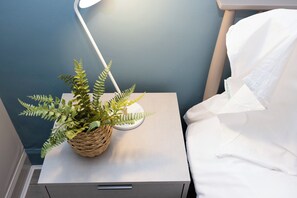 1 bedroom, iron/ironing board, free WiFi, bed sheets - Stylish 1-bed flat in New Town (Edinburgh)