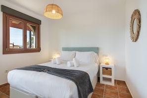 3 bedrooms, iron/ironing board, free WiFi, bed sheets - Las Lomas - Costa Esuri ELHL224P187 (Ayamonte)