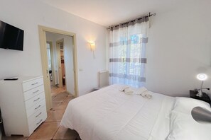 2 Schlafzimmer, Bügeleisen/Bügelbrett, WLAN, Bettwäsche