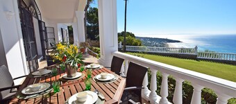 Exclusive villa with panoramic views of the Strait of Gibraltar