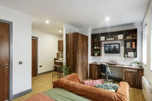 Estudi, no fumadors | Cortines opaques i wifi gratuïta