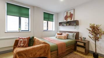 Studio, Non Smoking | Blackout drapes, free WiFi