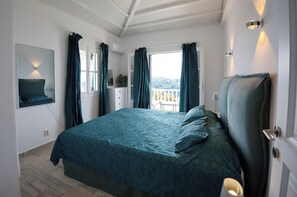 2 bedrooms, iron/ironing board, WiFi, bed sheets - Olive Tree House (ΑΛΟΝΝΗΣΟΣ)