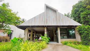 Fachada da propriedade