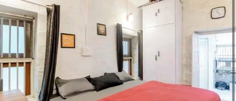 1 Schlafzimmer, Schreibtisch, Bügeleisen/Bügelbrett, WLAN