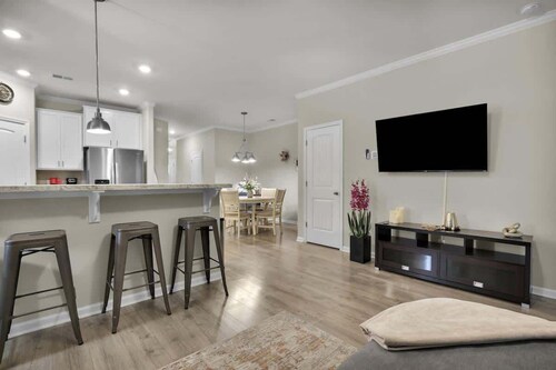 Modern Townhome in Pooler | Pool & Trails