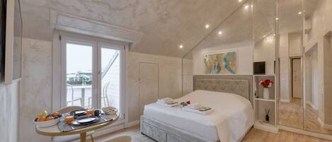 1 habitación, tabla de planchar con plancha, wifi y ropa de cama