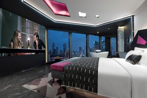 Premier Studio Suite, City View | Down comforters, minibar, in-room safe, individually decorated