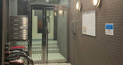 3 minutes from Tokyo Disney Resort by train, along Symbol Road, and full of commercial facilities! Free Wi-Fi, Double bed