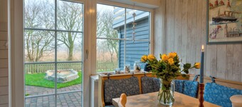 Speelwark- directly on the dyke in Dagebüll with terrace and beach chair