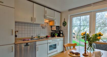 Speelwark- directly on the dyke in Dagebüll with terrace and beach chair