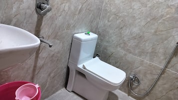 Ducha, toallas y jabón