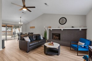 Smart-TV, peis og fotballspill