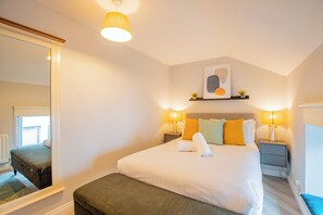2 slaapkamers, een strijkplank/strijkijzer, wifi, beddengoed