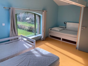 Soundproofing, free WiFi - Ostal Scrignac - Gîte d'étape de la Gare (Scrignac)