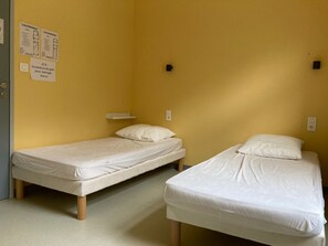 Habitació doble | Habitacions insonoritzades i wifi gratuïta 