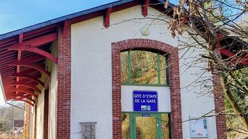 Maison | Chambres insonorisées, Wi-Fi gratuit